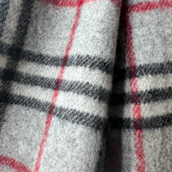 Burberry Check 💯Lambswool Scarf Authentic Preloved Unisex - Picture 4 of 4